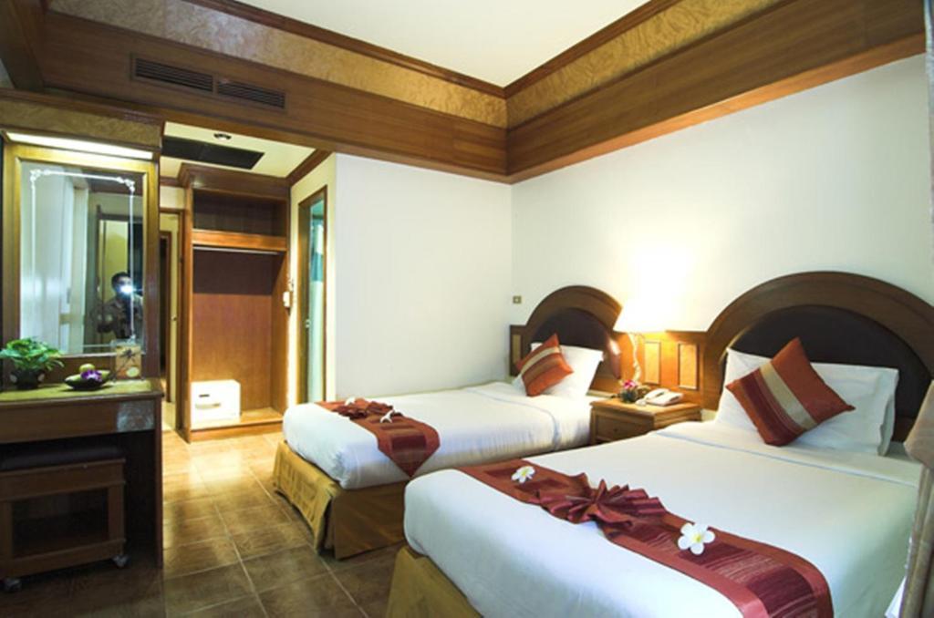 PS Hotel - SHA Plus Patong Zimmer foto